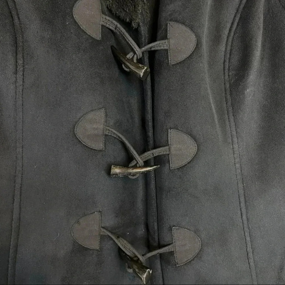 Chaps 1X‎ black faux suede & fur vest  toggle buttons - Picture 4 of 7